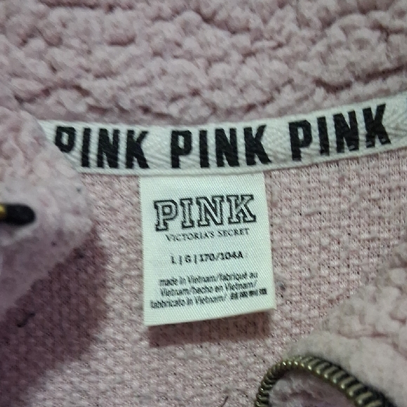 Victoria's Secret Pink Textured Fleece - Picture 2 of 3